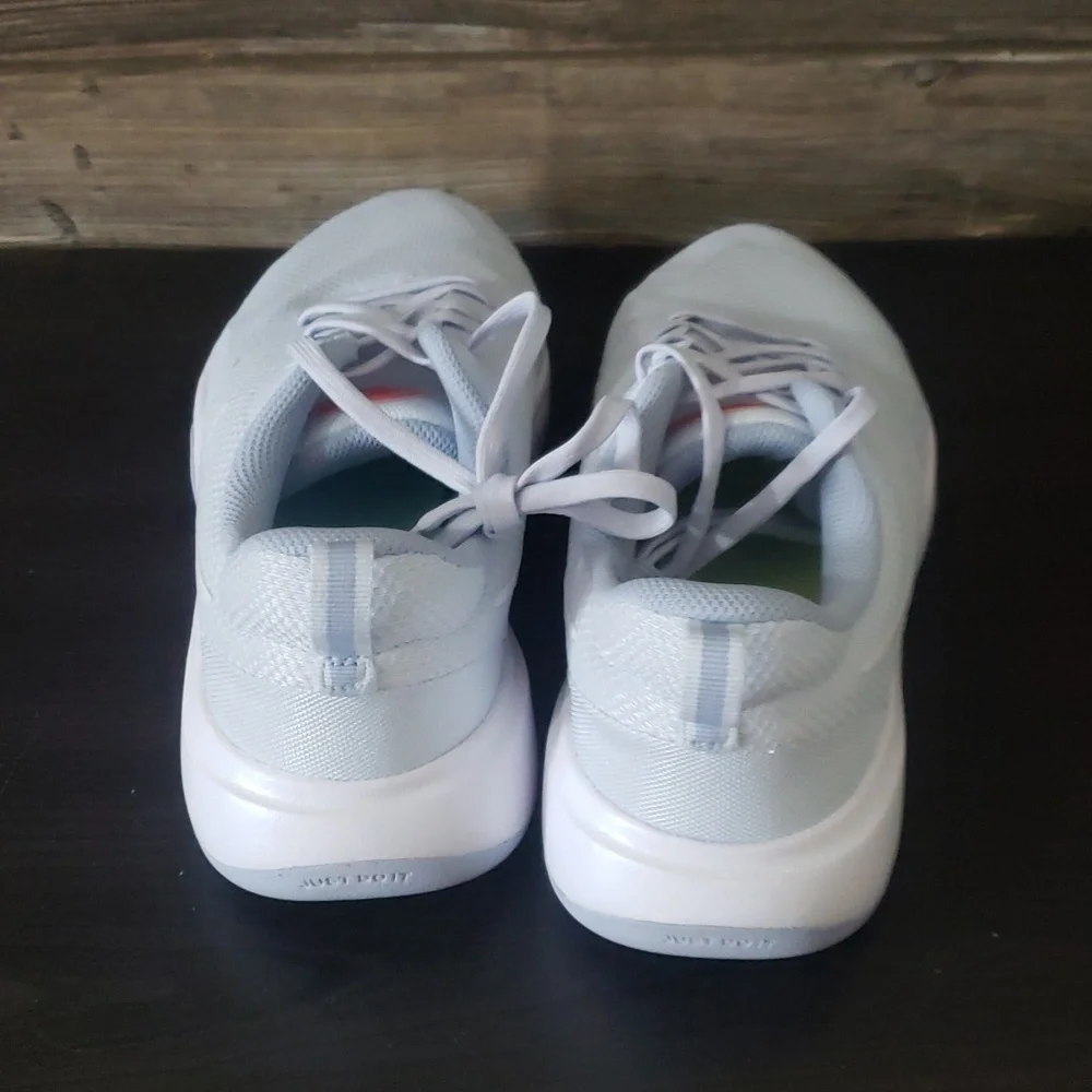 New Nike City Training‎ Light Blue Gray Sneakers Gym Workout Lightweight Shoes